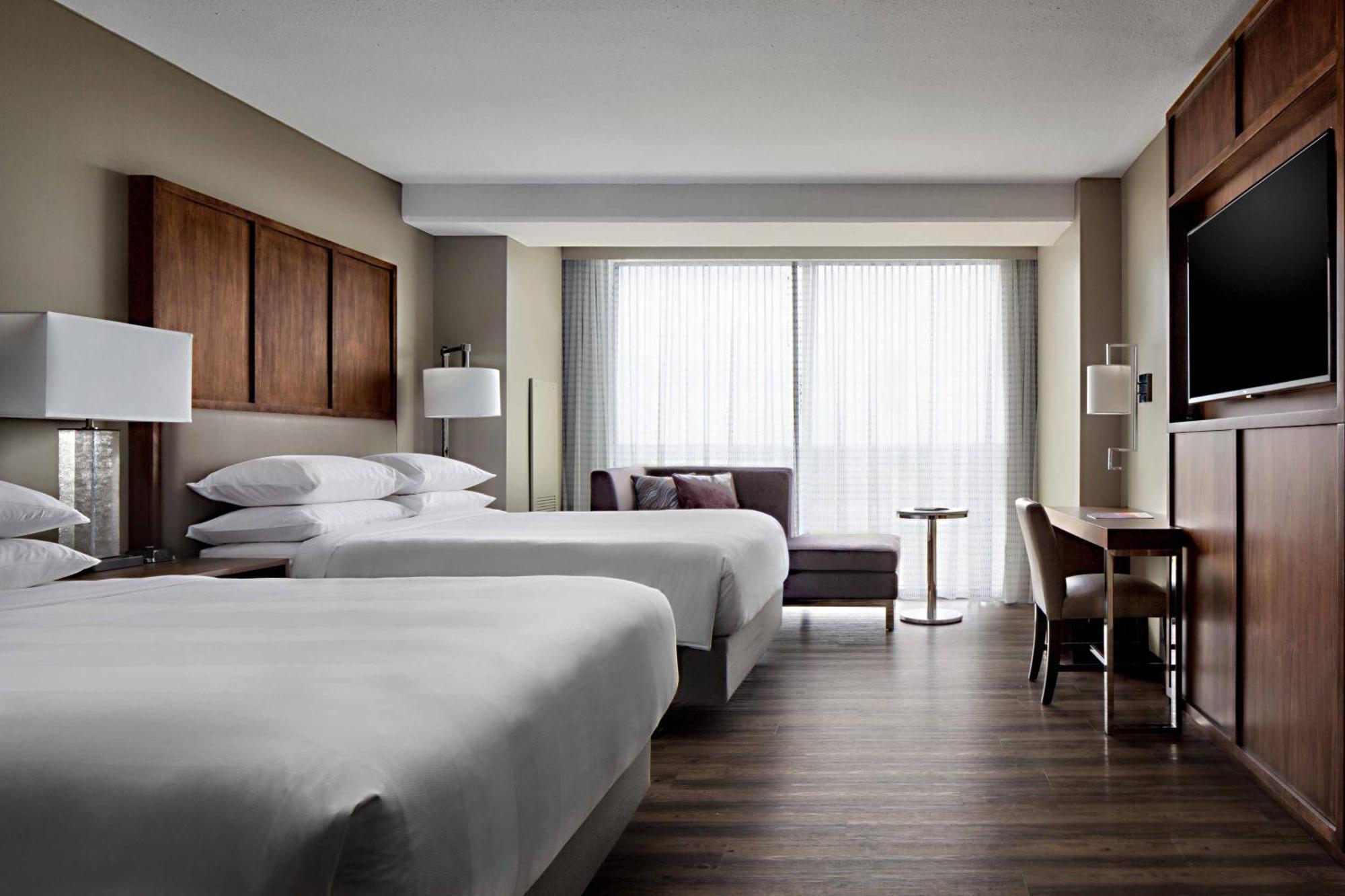 Hotel Omaha Marriott Downtown At The Capitol District Exterior foto